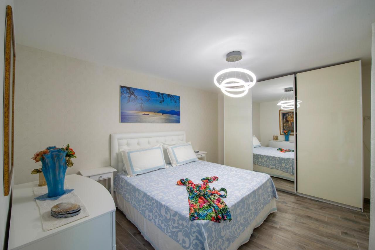 Zaffiro House Holiday home
